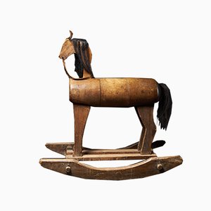 Cheval à Bascule Antique en Bois