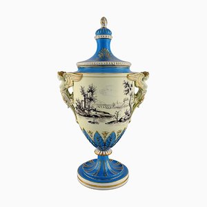 Große ornamentale Vase aus handbemaltem Porzellan mit klassizistischen Szenen