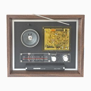 Radio de pared modelo Maximal Pr 200 M, Taiwán, años 80