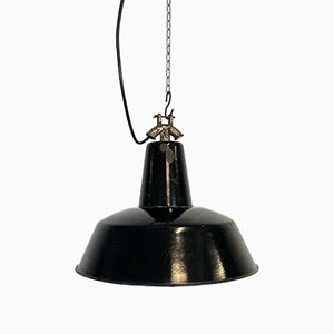 Lámpara colgante industrial de fábrica esmaltada en negro, años 30