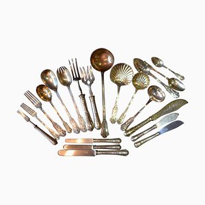 Servizio da tavola in oro sterling di Queille & Touron, Francia, metà XIX secolo, set di 108