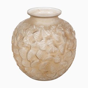 Charmilles Model 978 Vase by René Lalique