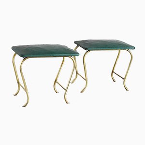 Otomanas italianas con estructura de latón tubular curvado y asientos de vinilo verde, años 60. Juego de 2