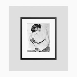 Grace Kelly Bundles Up In Her Robe Archivdruck in Schwarz von Bettmann