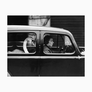 Stampa Swan in a Car, Silver Gelatin Fiber, 1936/1939, Printed Later