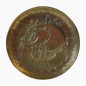 Plat Art Déco en Bronze avec Frégate, 1930s