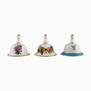 Campanelli in porcellana dipinta a mano con fiori di Herend, anni '80, set di 3