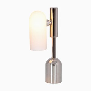 Lámpara de mesa de níquel pulido de Schwung