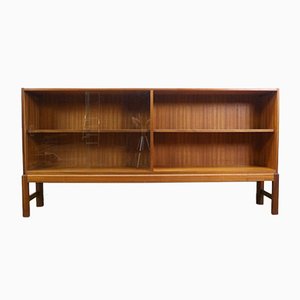 Libreria Mid-Century in teak con ante in vetro di AH McIntosh per McIntosh