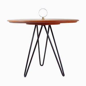 Tavolino Mid-Century tripode in teak, ottone e ghisa di Digsmed, Danimarca