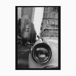 Untitled # 18, Car Plaza Hotel From New York, Photographie Noir & Blanc, 2017