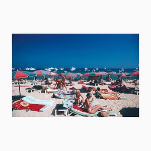 Strand von St. Tropez, Slim Aarons, Fotografie aus dem 20. Jahrhundert