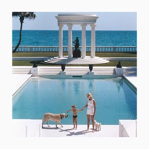 Bonita piscina, Slim Aarons, 20th Century, Architecture, Dogs