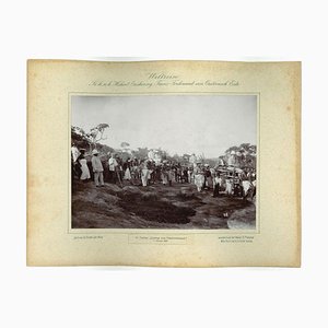 Desconocido, Ceilán, Descendimiento del templo Dambool, foto de época original, 1893
