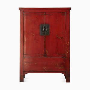 Mueble nupcial antiguo lacado en rojo