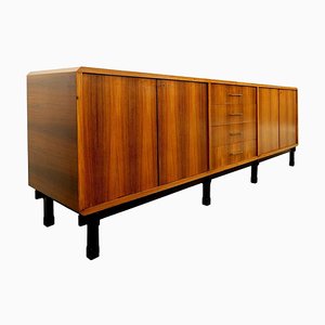 Credenza in noce di Gianfranco Frattini