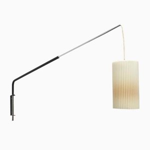 Deutsche Minimalistische Mid-Century Freitragende Wandlampe von Erco