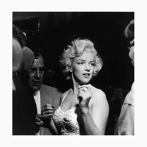 Stampa Marilyn Monroe in resina argentata con cornice nera di Murray Garrett