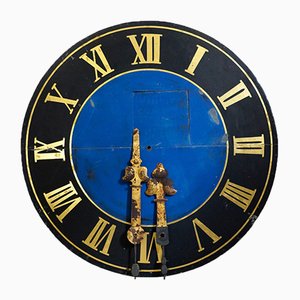 Reloj de torre antiguo grande pintado a mano con agujas de reloj chapadas en oro