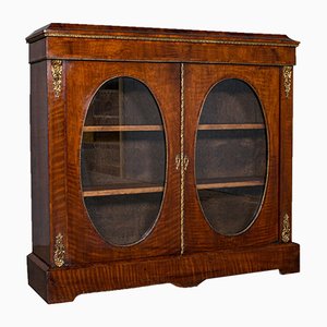 Antike Schränke Online Shop | Shop Antike Schränke bei PAMONO