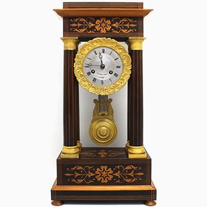 Reloj de pórtico Charles X antiguo con incrustaciones de péndulo, siglo XIX
