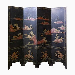 Biombo chino con cuatro paneles lacados en negro o biombo plegable, finales del siglo XIX