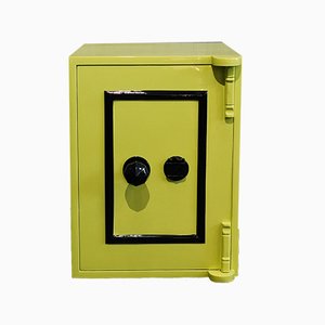 Vintage Yellow Pantone 389C Safe