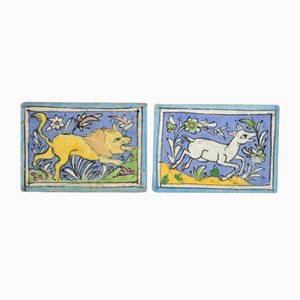 Azulejos de la dinastía Qajar orientales antiguos de cerámica. Juego de 2