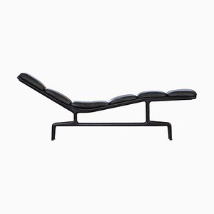 Soft Pad ES 106 Chaise Longue by Charles & Ray Eames for Herman Miller, 1968
