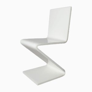 White Acrylic Glass Zig-Zag Chair in the Style of Gerrit Rietveld, 1970s