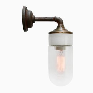 Vintage Wandlampe aus klar gestreiftem Glas & Messing mit Arm aus Gusseisen