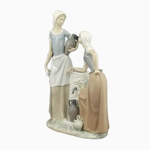 Model No. 178 Lladro Nao Figurine Women Talking at Water Fountain