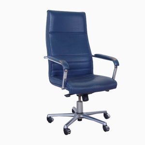 Swivel Chair with Armrests