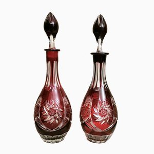 Botellas Bohemia estilo Biedermeier de cristal tallado en rojo rubí. Juego de 2