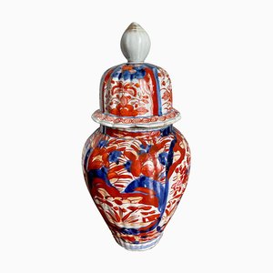 Antike Imari Vase mit Deckel