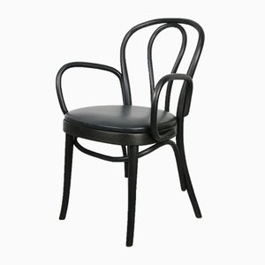 Silla No. 18 de cuero negro con reposabrazos de Michael Thonet para Thonet