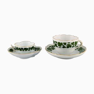 Taza de té y taza de té con hojas de vid de hiedra verde de porcelana pintada a mano de Meissen. Juego de 4