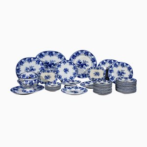 White and Blue Table Service, Set of 40