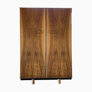 Model 813 Ovunque Wardrobe in Walnut by Gianfranco Frattini for Bernini, 1963