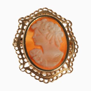 18 Karat Yellow Gold Brooch/Pendant with Hand Carved Italian Cammeo