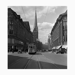 Tram to Wandsbek Over Mönckebergstraße Hamburg, Allemagne 1938, Imprimé 2021