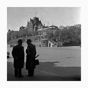 Harbour Hospital in Hamburg St. Pauli and People, Germany 1938, Gedruckt 2021