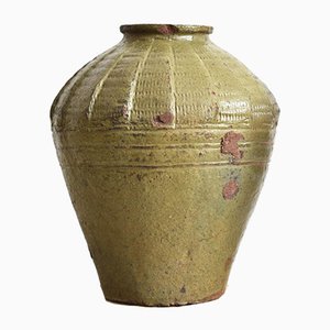 Kleine antike Vase aus Terrakotta
