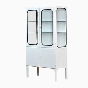 Vintage Schränke & Kleiderschränke bei Pamono