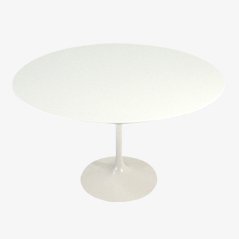 Table Tulipe par Eero Saarinen pour Knoll International