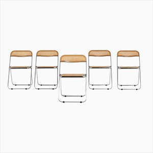 Giancarlo Piretti's Plia Folding Chair