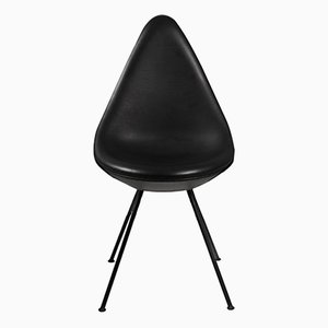 Sillas de comedor modelo 3110 de cuero anilino negro de Arne Jacobsen para Fritz Hansen