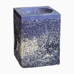 Table d'Appoint Rock Bleue en Métal par Michael Young