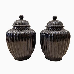 Schwarze Keramikvasen, 20. Jh., Italien, 2er Set