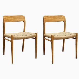 Mid-Century Danish Model 75 Chairs in Oak by Niels O. Møller for J.L. Møllers Møbelfabrik, 1950s, Set of 2